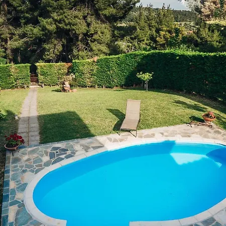 Private Pool Vila Paliouri