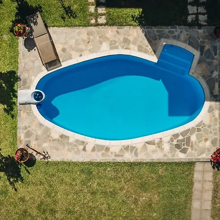 Private Pool Vila Paliouri